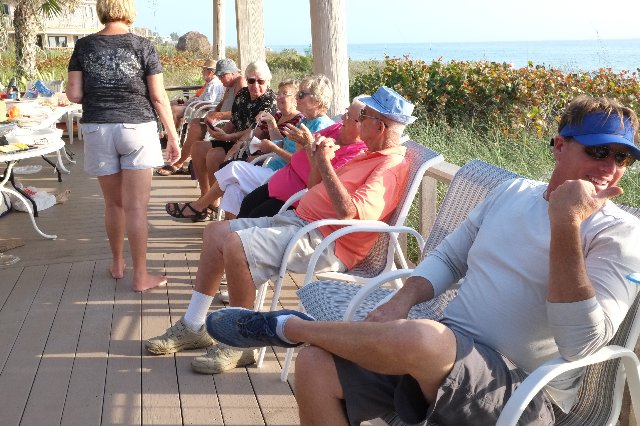 Time change party at the Tiki <br> Photos by Roger Cissa - Slide 27