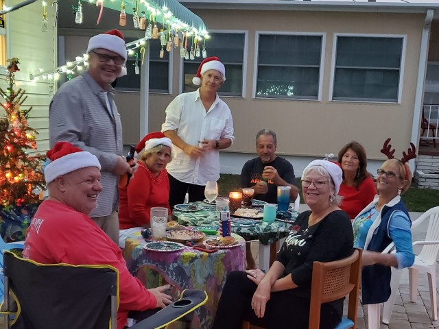 Christmas Eve 2020<br>Photos by Dan McLean - Slide 13