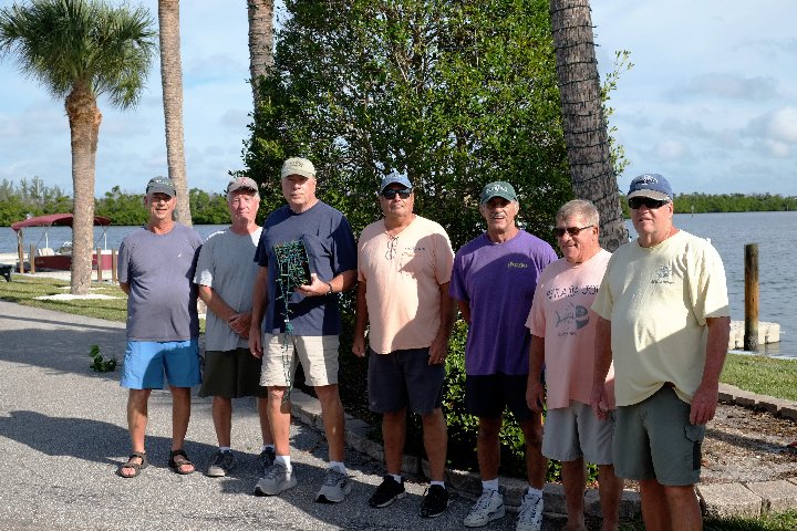 2023 Christmas Decorating at Gulf to Bay - Slide 8