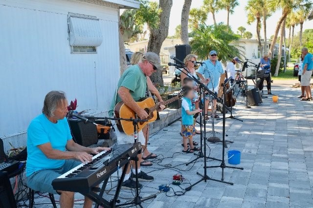 Music on the Pavilion by The Bishops and Friends - Photos by Roger Cissa - Slide 27