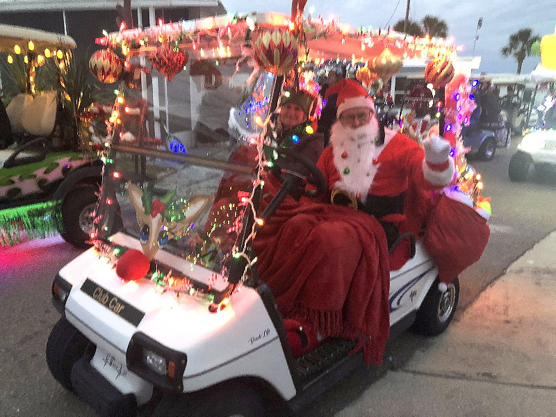 Christmas eve at Gulf to Bay 2022 - Slide 4