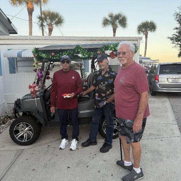 Christmas Eve 2025 Photos by Kay Fish- Slide 9